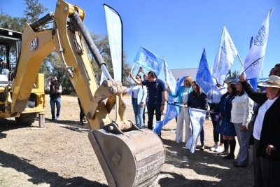 Gobierno municipal impulsa acciones que fortalecen la educación de la comunidad estudiantil.