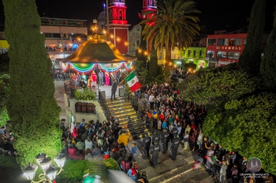 Celebran las fiestas patrias en Ocampo