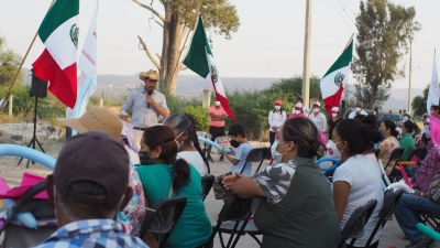 En Dolores Hidalgo; Julio González visito las comunidades la Grulla de Abajo y Jamaica