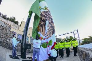 SMA ya tiene  bandera monumental