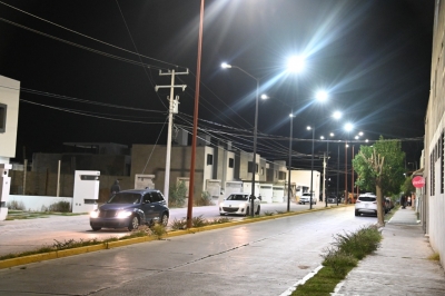 Cambio de luminarias en el centro histórico, avenidas principales, comunidades y colonias, Dolores Hidalgo